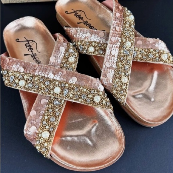 Free People Moon Child Embellished Slide Sandal Leather Rose Gold 37/ US size 7 - Picture 1 of 7